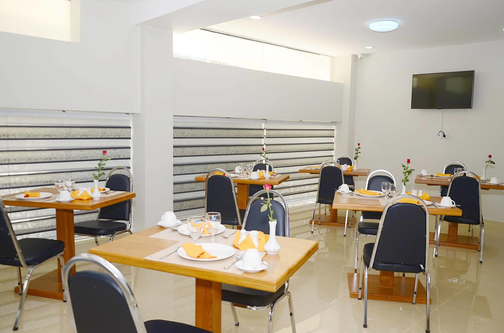 Hotel Yno Янгон Екстериор снимка